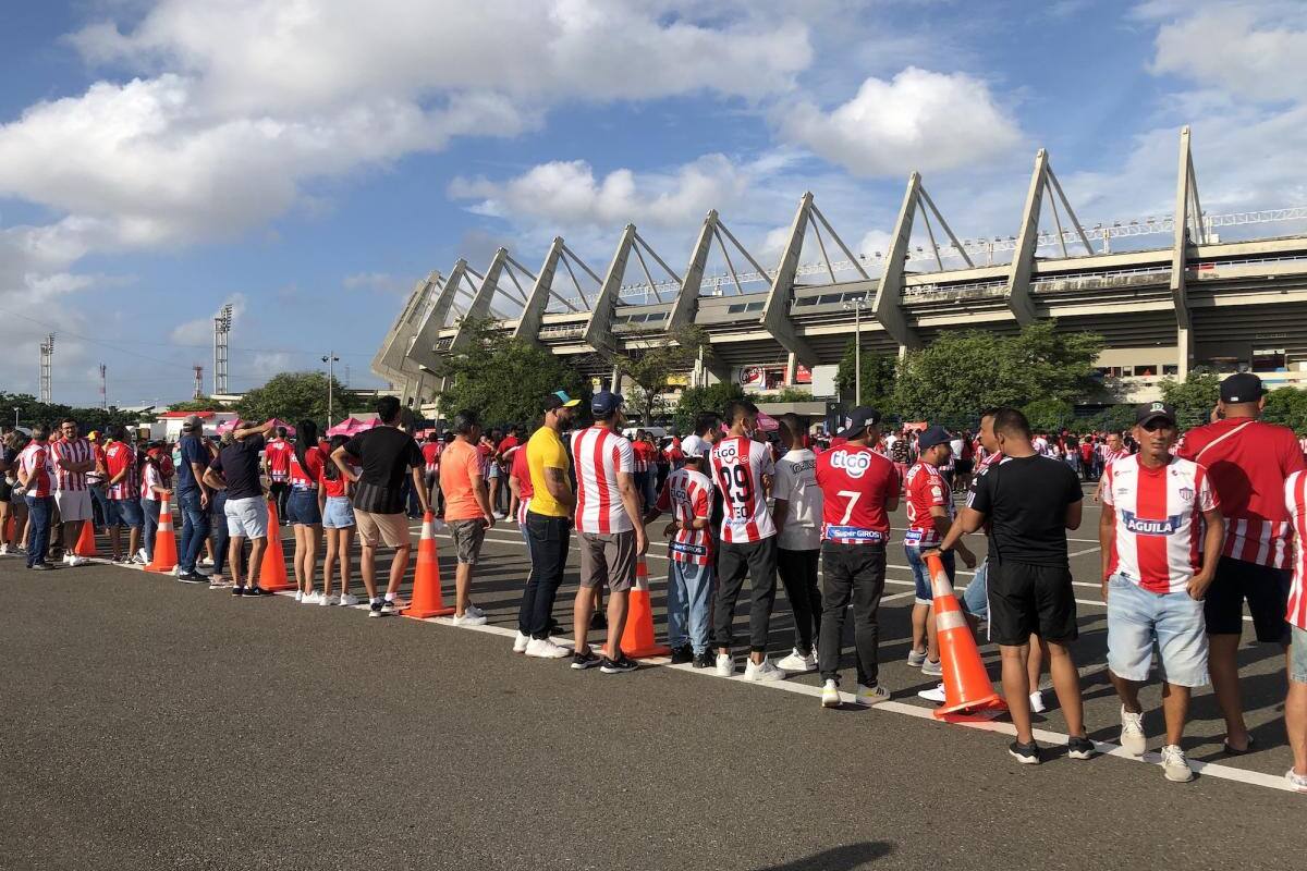 Junior tomará medidas para corregir inconvenientes de ingreso al Metropolitano