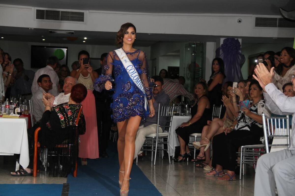 La Señorita Colombia, Ariadna Gutiérrez, con un vestido de Blanca Arroyo.