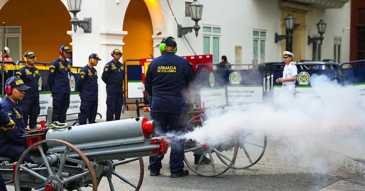 Vuelve a sonar el histórico cañonazo en Cartagena después de más de 200 años