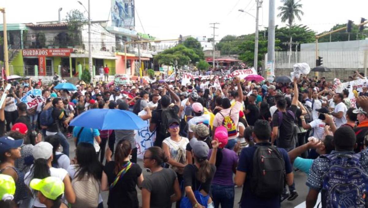 Así transcurrió la marcha de los estudiantes. Oscar Díaz.