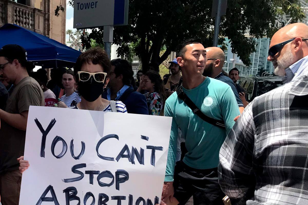 OMS: restringir el aborto no lo reduce sino que lo hace más inseguro