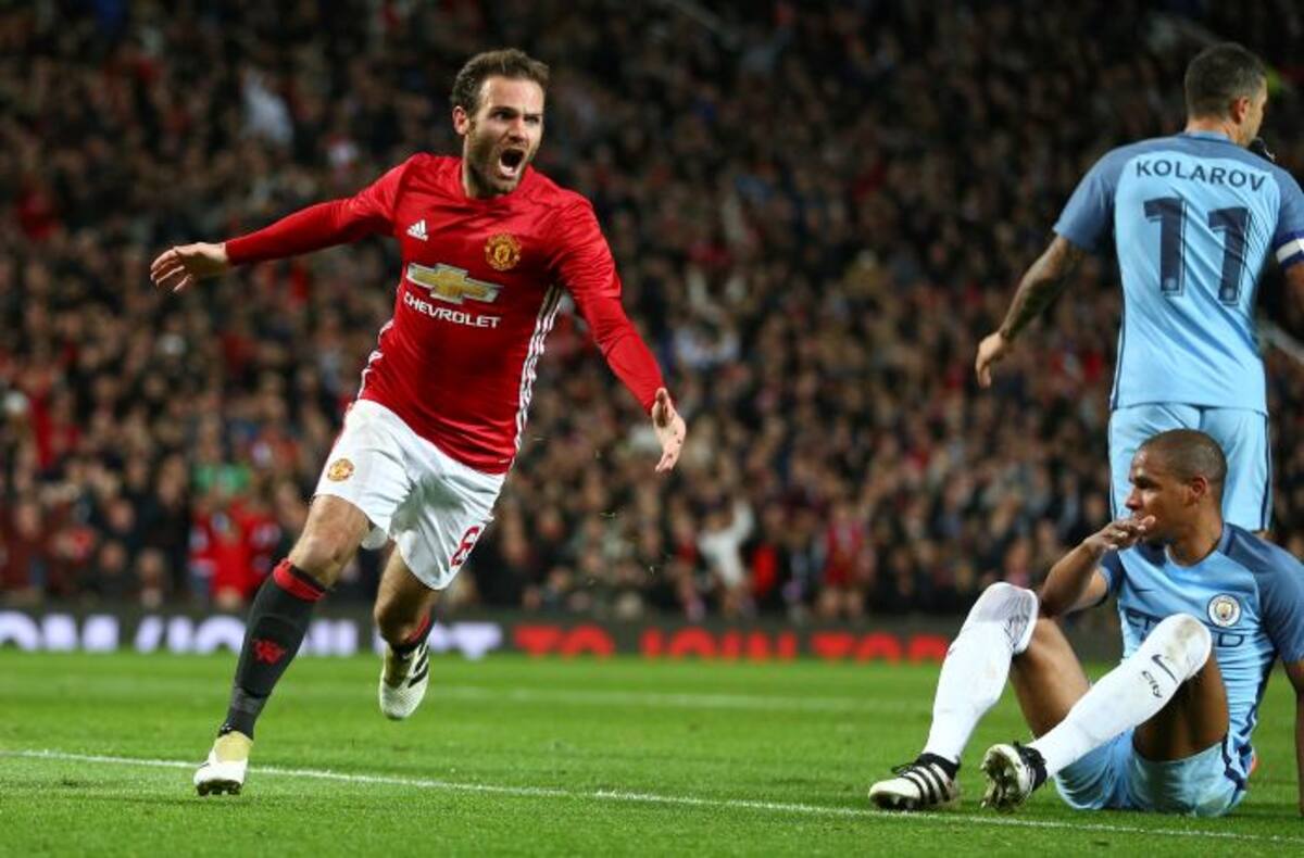 Manchester United avanzó en la Copa de la Liga. AP Dave Thompson