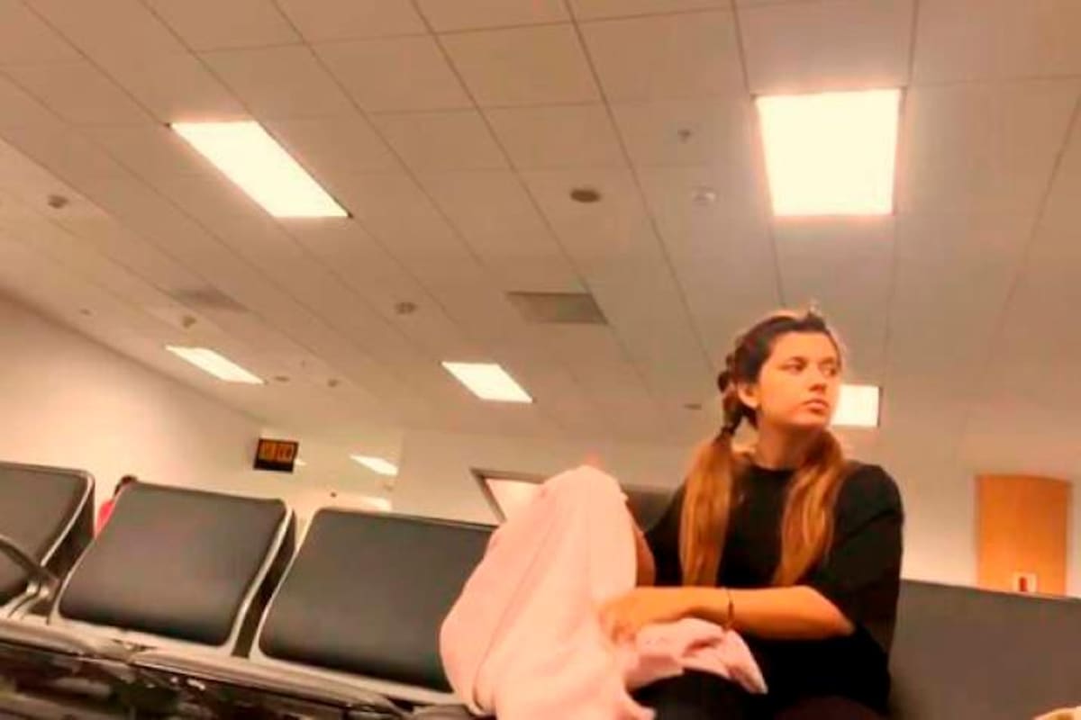 Así es la historia de una mujer que lleva 40 días viviendo en un aeropuerto