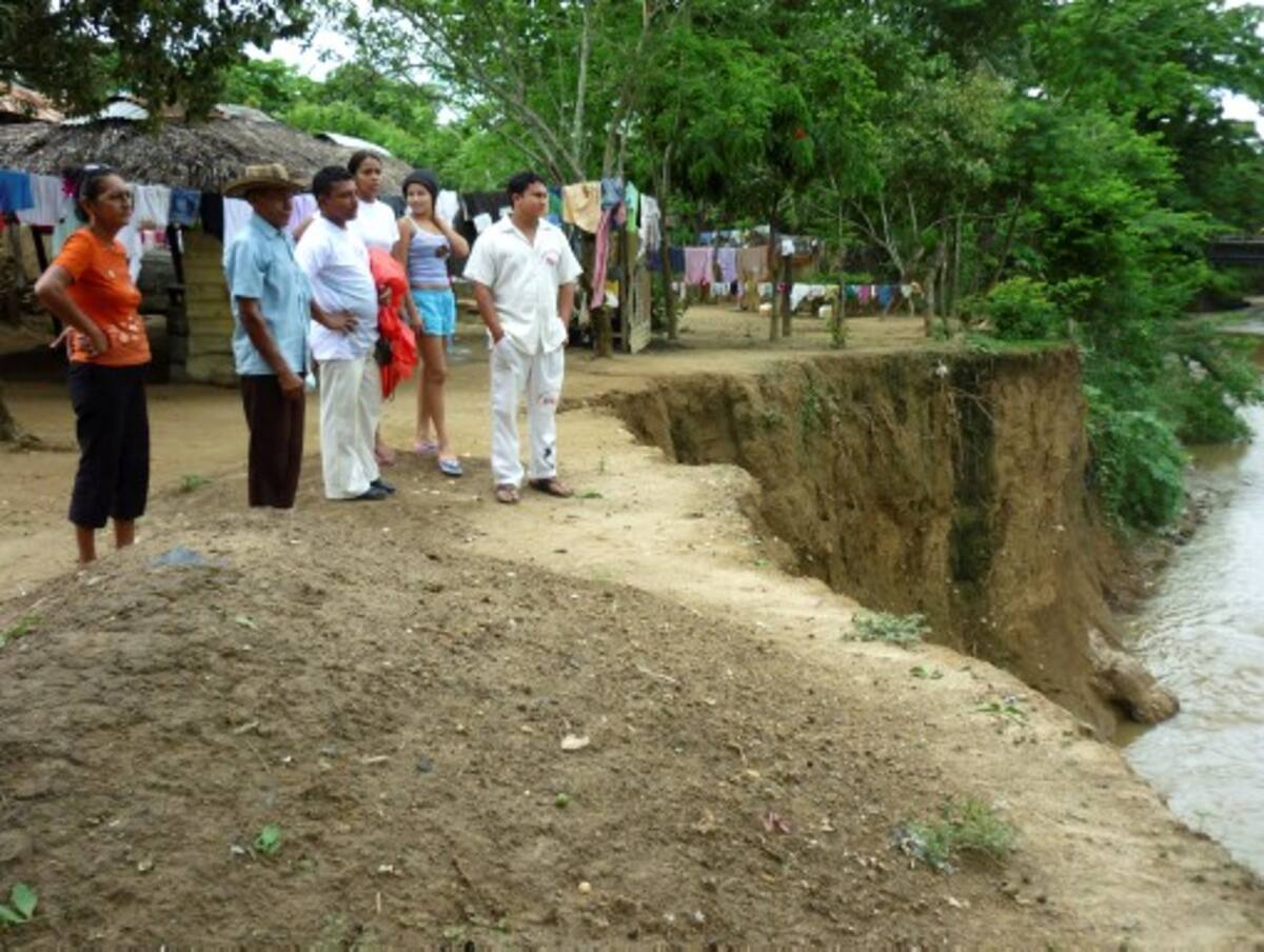 La ribera del arroyo se está erosionando y las autoridades ambientales no intervienen. LILA LEYVA - EL UNIVERSAL