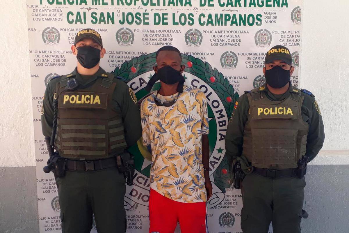Policía lo captura por herir en el cuello a su oponente en una riña