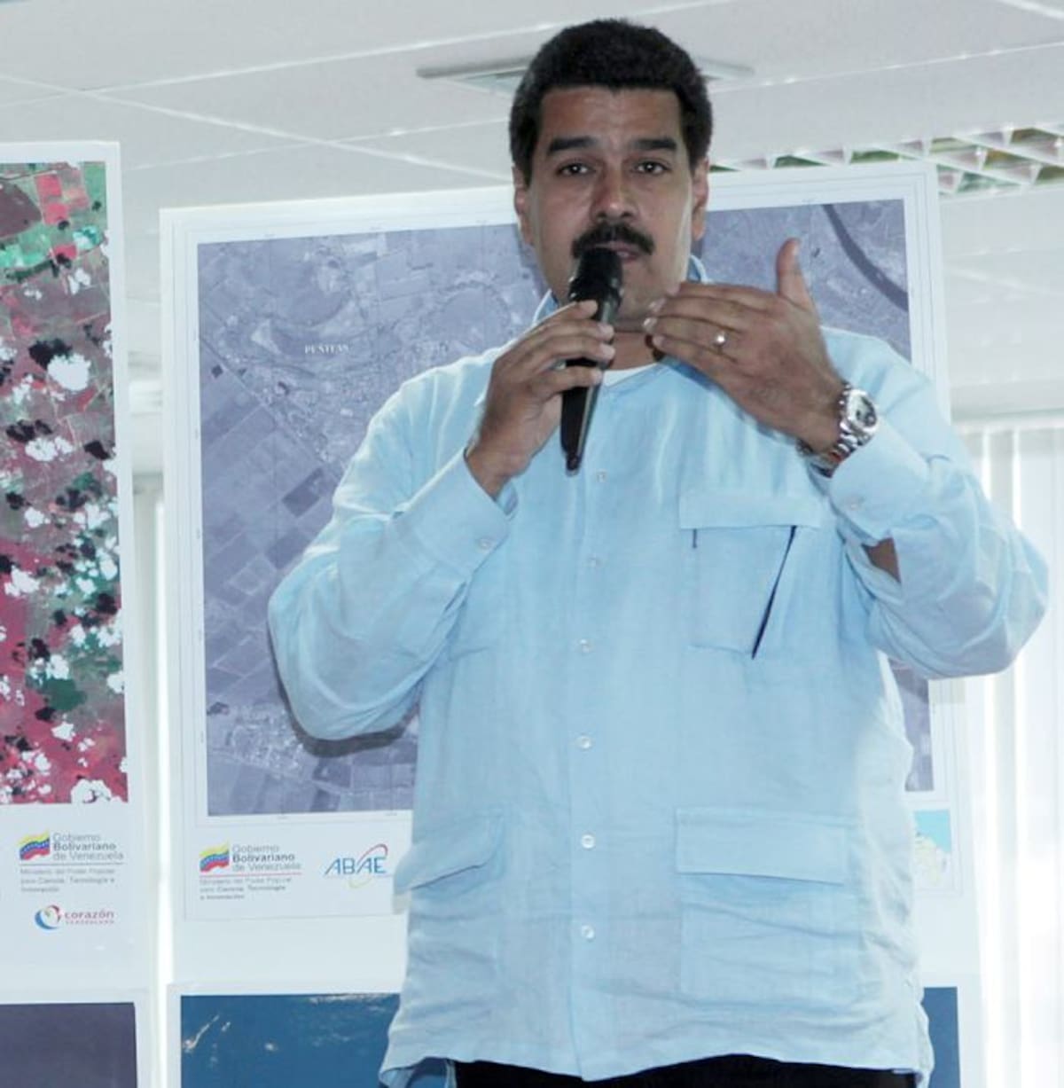 Las nuevas medidas económicas fueron "evaluadas y aprobadas" por el presidente Hugo Chávez, hospitalizado en Cuba. Así lo aseguró el gobierno.