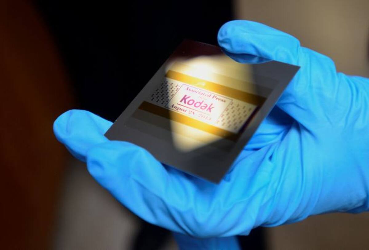 La Kodak sale de la quiebra AP