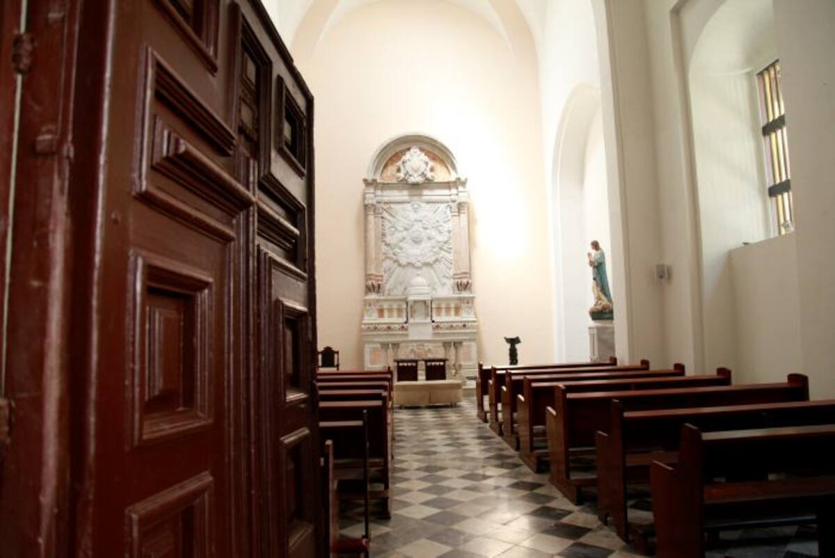 La capilla del Santísimo fue habilitada para el servicio de los fieles, luego del cierre de gran parte de La Catedral. AROLDO MESTRE