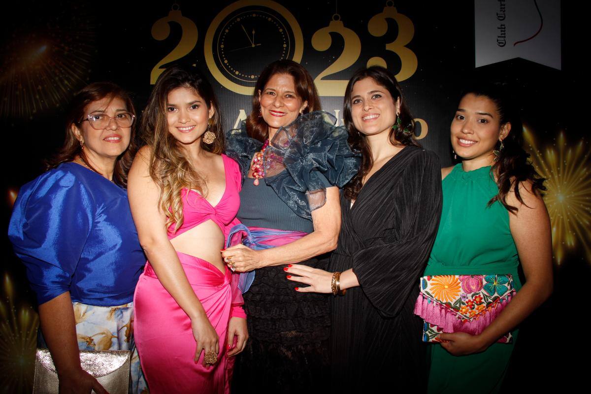 Yanilys González, Blanca Rhenals, Claudia Fadul, Larissa Fadul y Margarita Rhenals