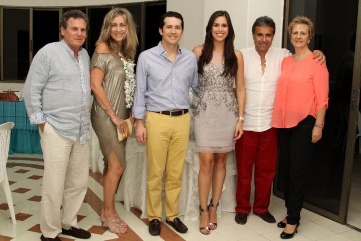Antonio Millán, Carmen Otero, los novios Alfonso Piñeres y Ana Milena Villadiego; Junior Porras y Claudia Brasseur. MARUJA PARRA - EL UNIVERSAL