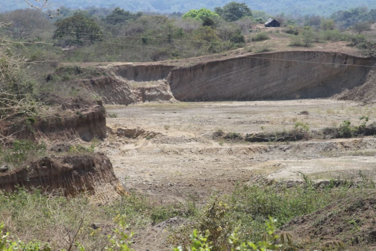 Los lugareños manifiestan que el problema se agudizó con una excavación que se instauró en el sitio. Victor Hugo Mora Mendoza