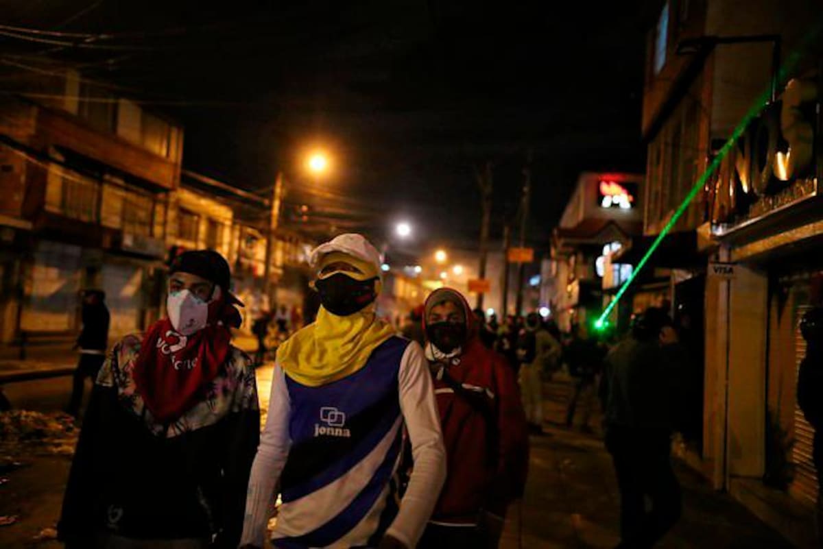 Fuertes enfrentamientos entre manifestantes y la fuerza pública por la muerte del abogado Javier Ordóñez. Colprensa