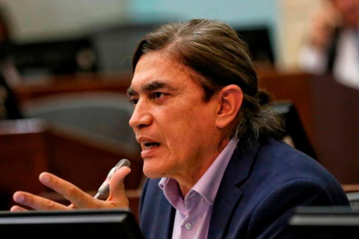 “Es simpático que Dau se refiera así de los entes de control”: Gustavo Bolívar