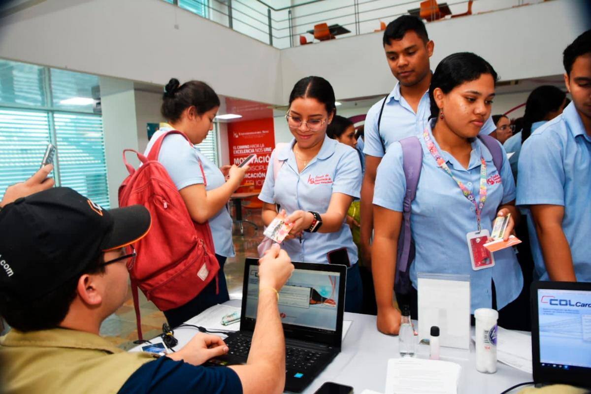 Puntos donde podrás personalizar tu tarjeta Transcaribe en agosto