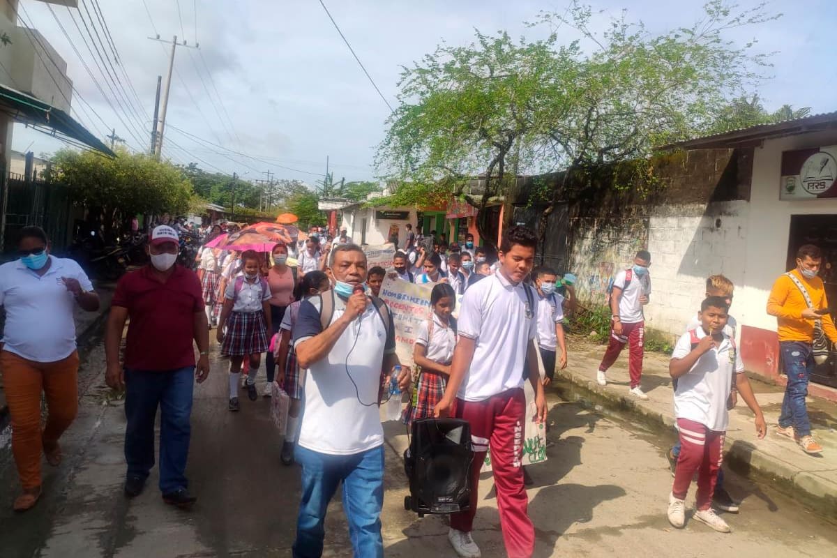 En San Jacinto del Cauca siguen esperando sus docentes
