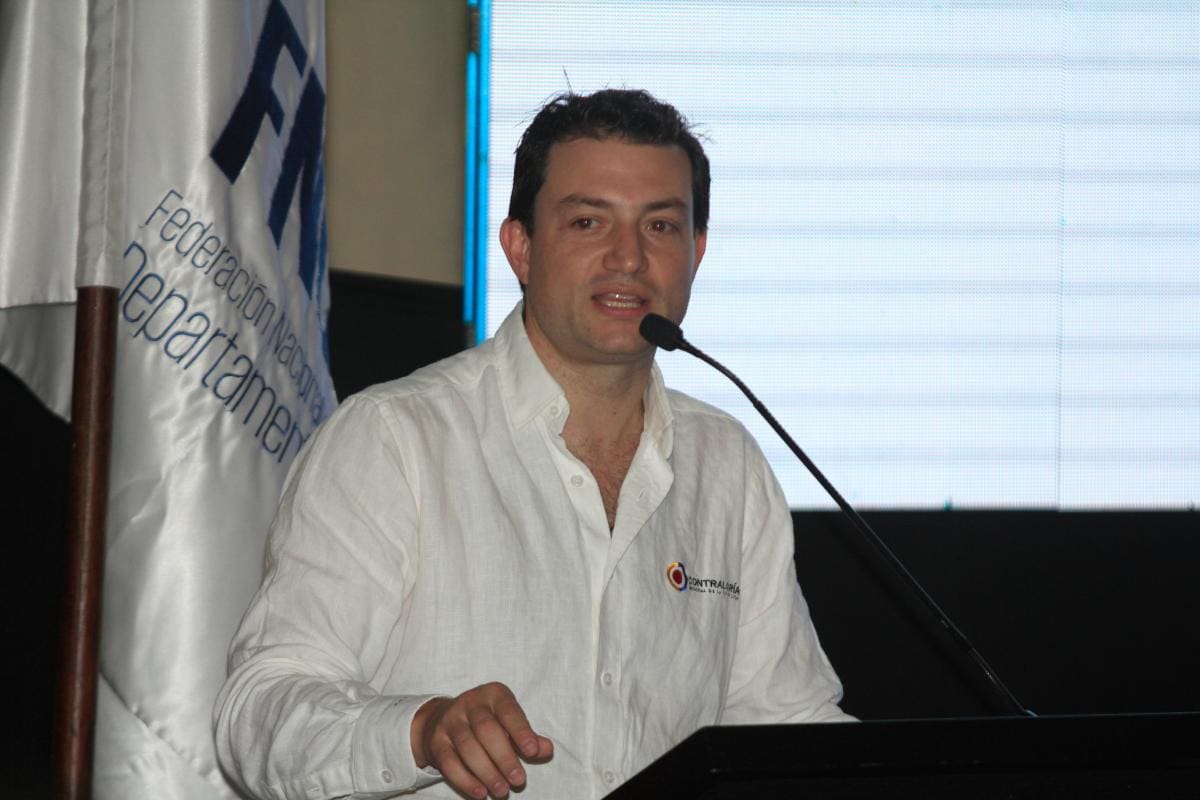 Contralor General responde cuestionamientos del alcalde William Dau