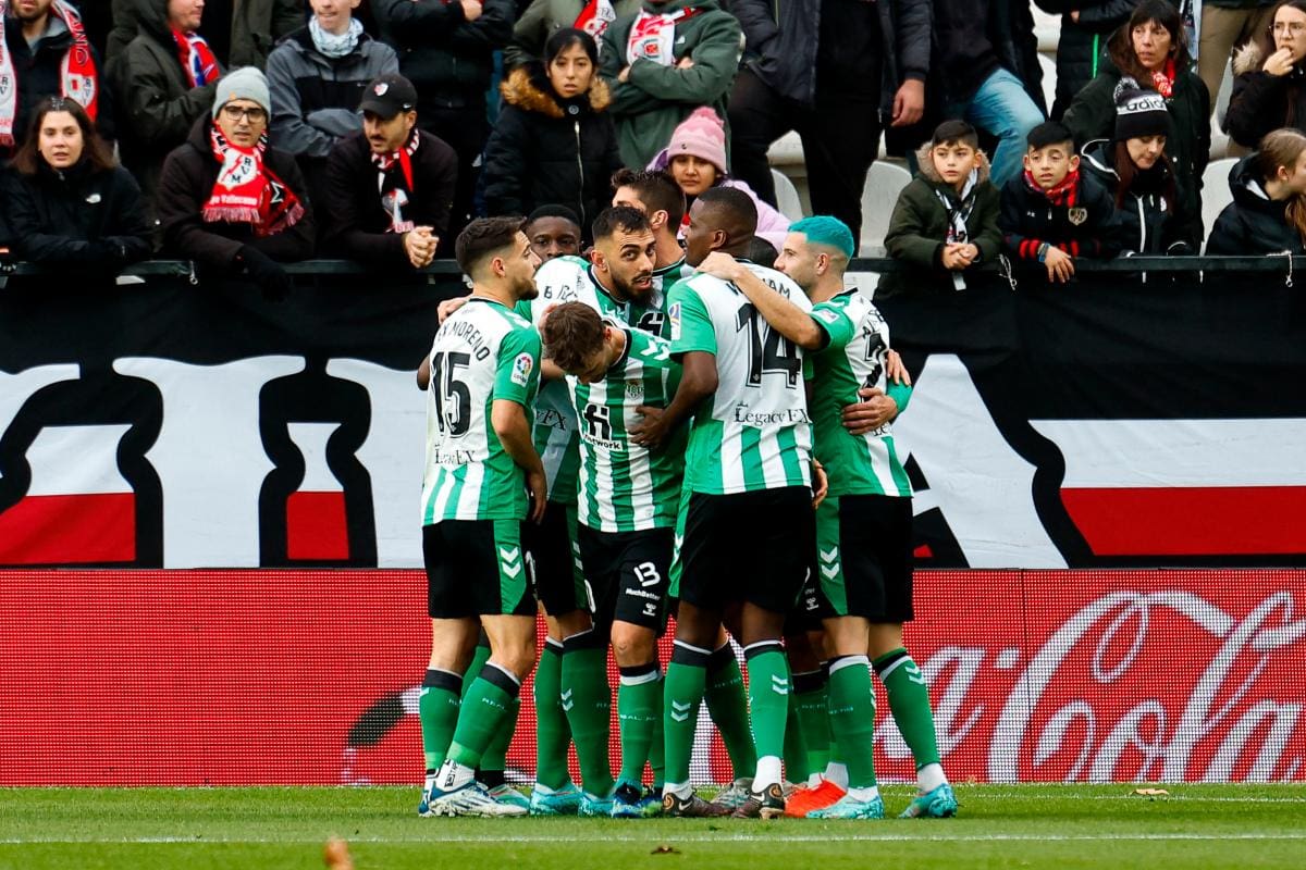 Falcao jugó brevemente en la derrota del Rayo Vallecano