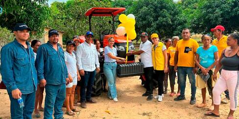 Unidad para las Víctimas entregó maquinaria agrícola en Ayapel, Córdoba