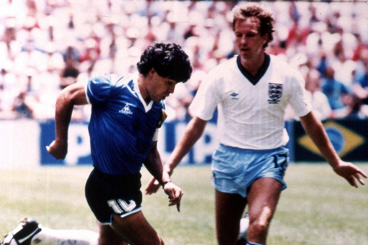 Subastan la camiseta del gol de “La Mano de Dios”