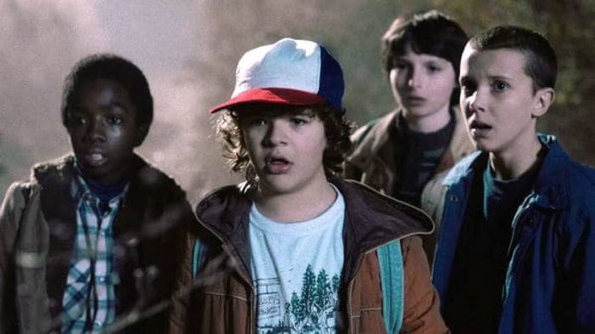 "Stranger Things" NETFLIX