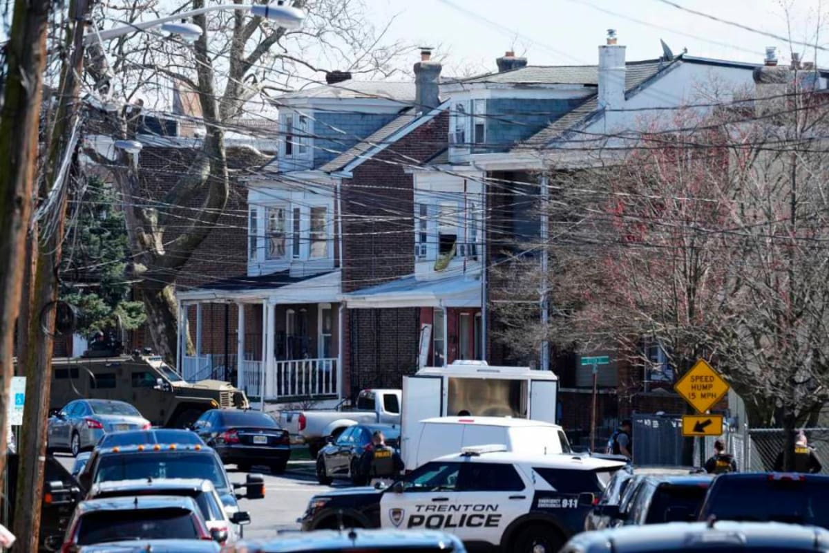 Los tres muertos en tiroteos cerca de Filadelfia son familiares del agresor