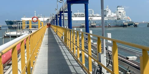 ANLA autoriza 5 nuevos proyectos de regasificadoras para la Costa Caribe