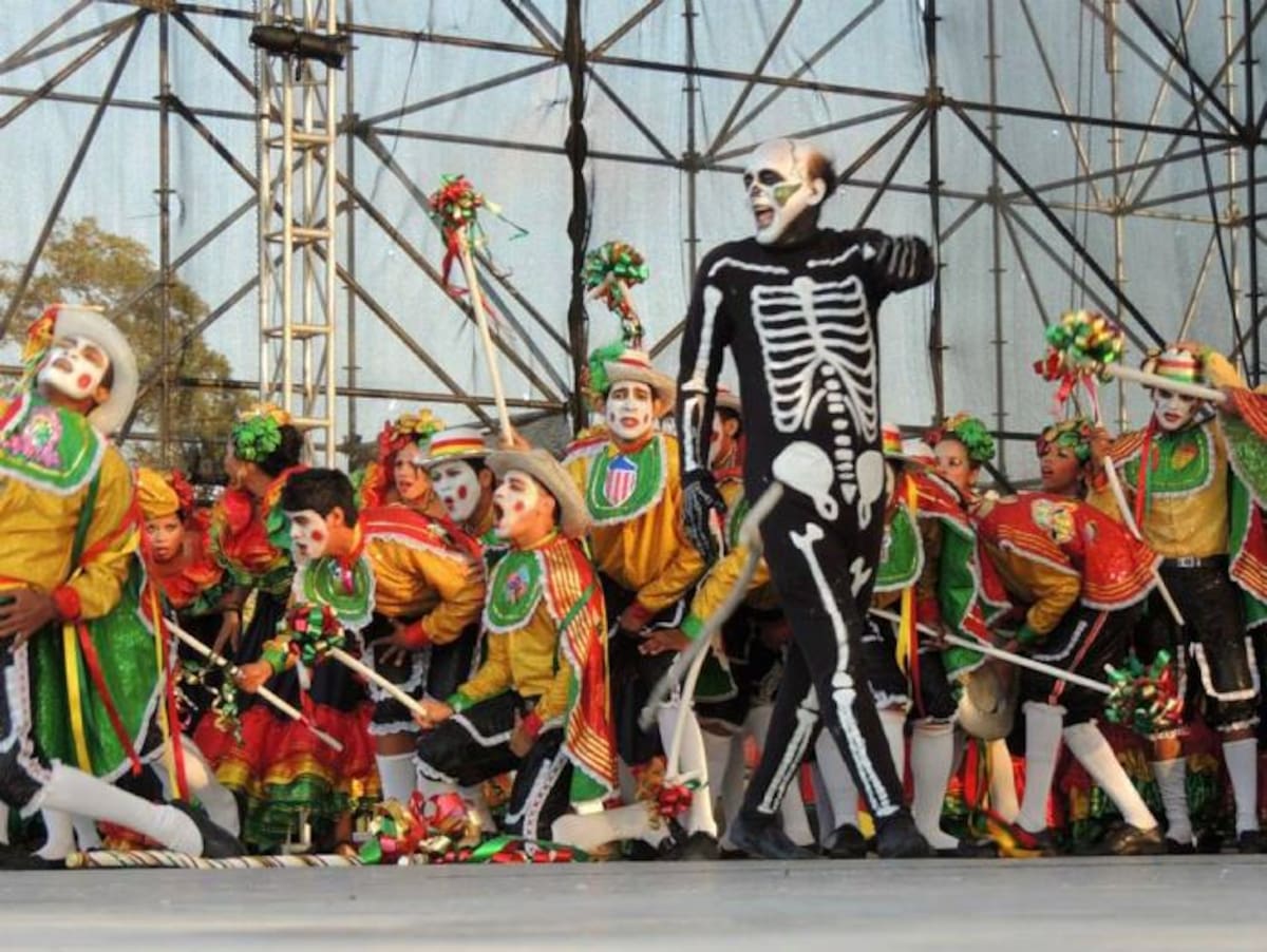 Álvaro Bustillo Solano, en 1994 fundó la danza de garabato del Colegio Marco Fidel Suárez CORTESÍA