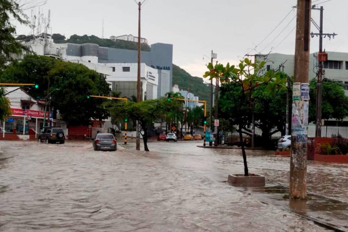 Se reportan primeras emergencias tras lluvias de este domingo