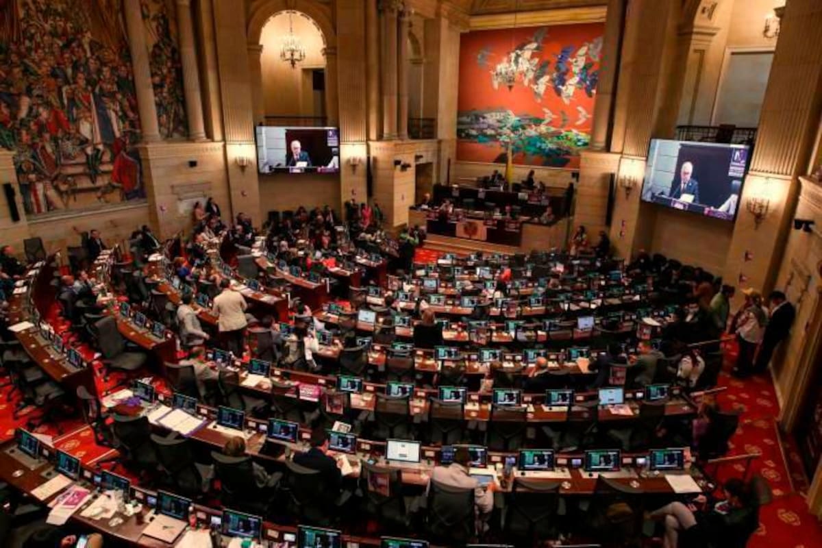 Aprueban artículo que transforma a las EPS como se conocen actualmente