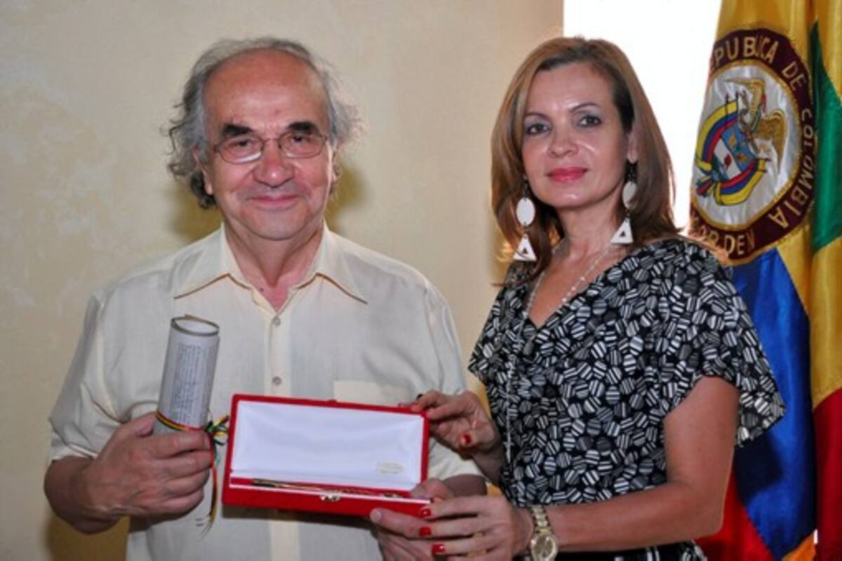 Alicia Sáenz entregó las llaves de Hugo Zemelman. Archivo particular