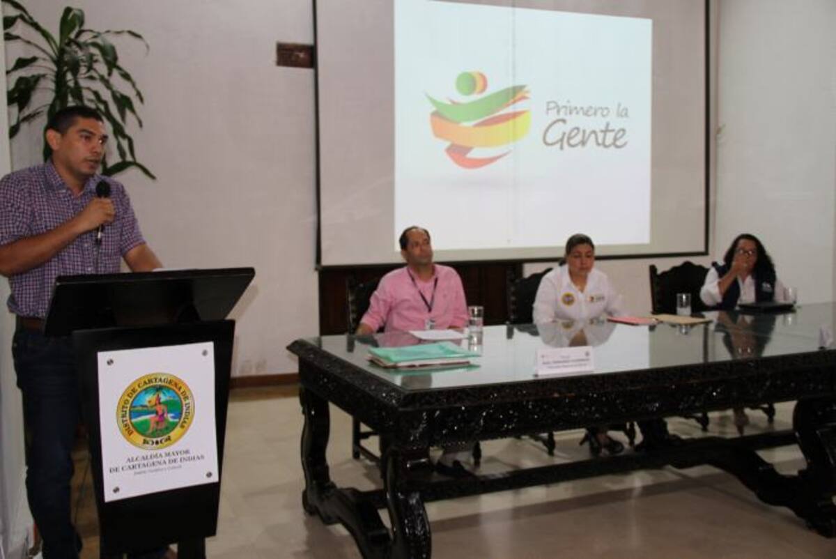 La audiencia fue liderada por la Procuraduría Regional de Bolívar, y contó con la participación del Dadis, Secretaría del Interior, Defensoría del Pueblo, la ESE y los directores de las cárceles de Ternera y San Diego. Zenia Valdelamar-El Universal