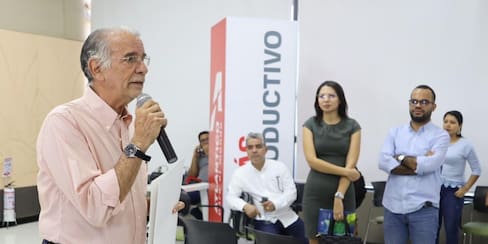“Alcaldes deben priorizar sus proyectos antes que termine enero”: Verano