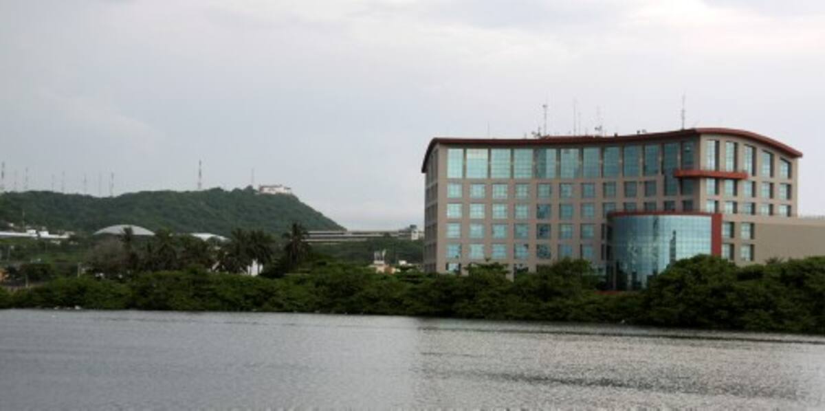 El complejo urbanístico Heroica Real Multiplaza, se levantará contiguo al Edificio Inteligente, en Chambacú.