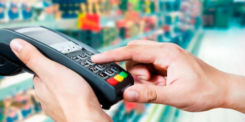 ¿Cómo elegir una tarjeta de crédito y no sobreendeudarse?