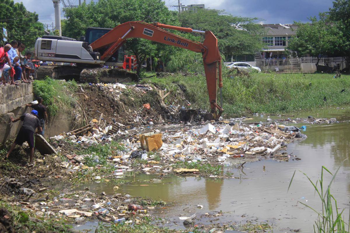 Estos son los puntos activos de limpieza de caños en Cartagena