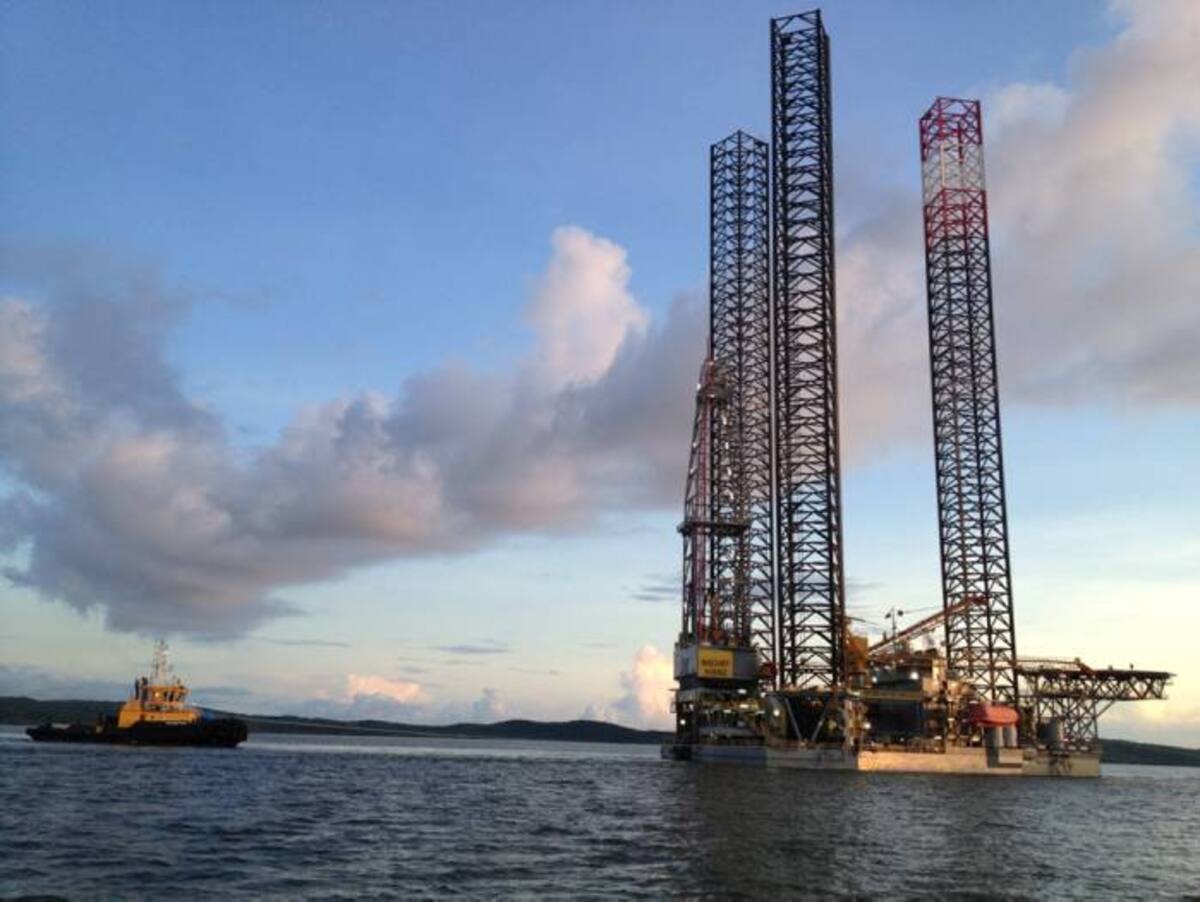 La plataforma de exploración de gas "Offshore Mischief" permanece en la bahía de Cartagena. CORTESÍA