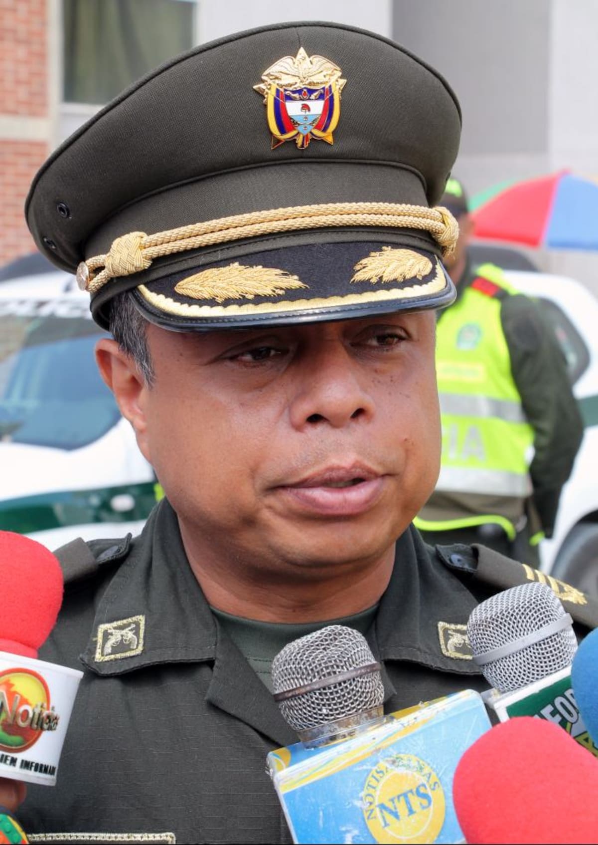 Comandante Policía Sucre, Coronel Óscar López. Manuel Santiago Pérez.