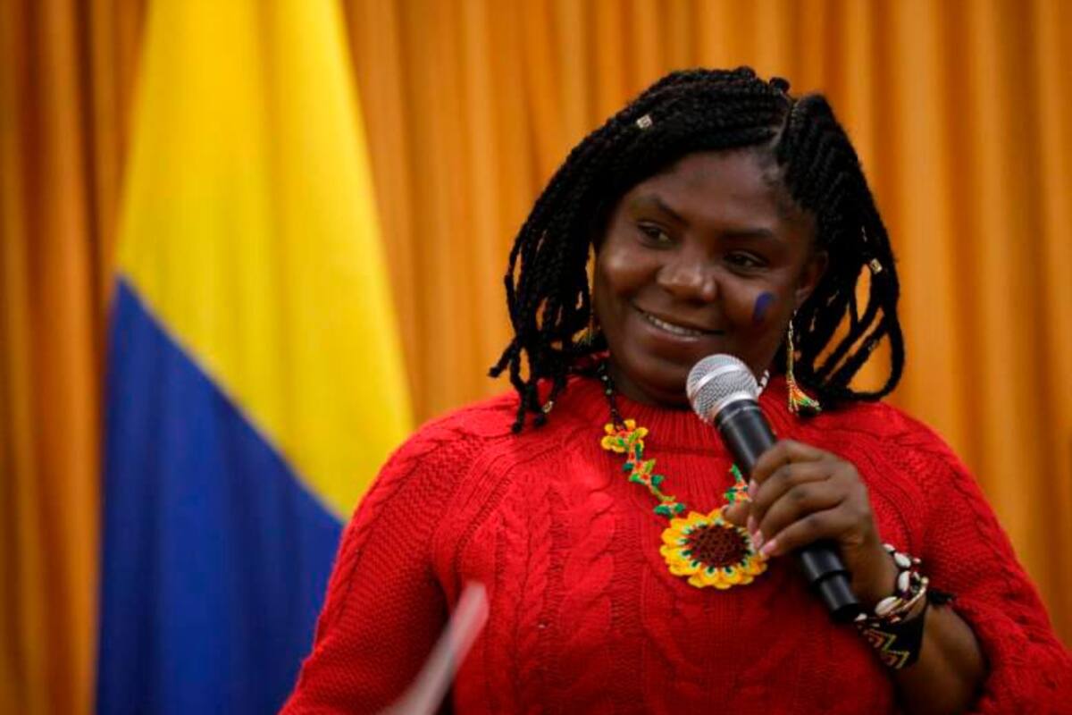 Es falso que Francia Márquez tiene una casa en Miami