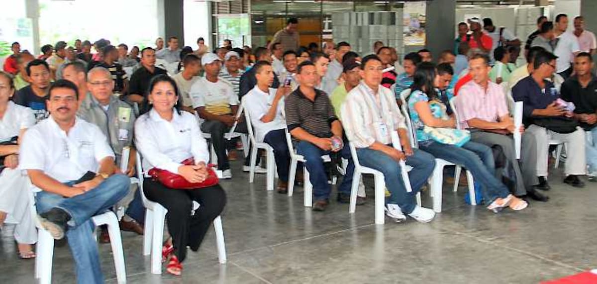 Aproximadamente 200 personas asistieron a la oficialización de Asotec, en el Centro para la Industria Petroquímica, del Sena, sector Los Cuatro Vientos, en Cartagena. ÓSCAR DÍAZ ACOSTA-EL UNIVERSAL