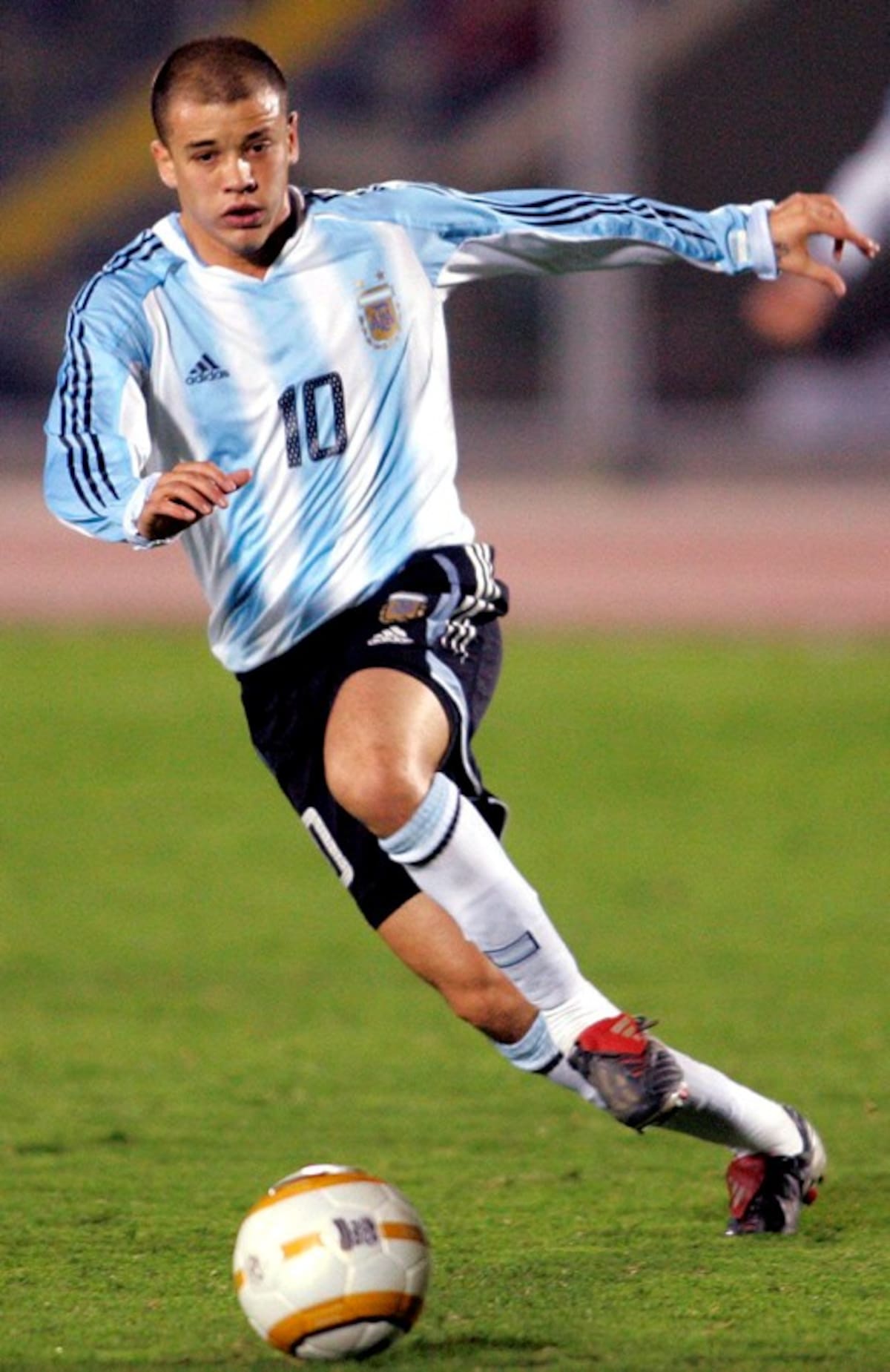 El argentino Andrés D’Alessandro ganó ayer la distinción como el mejor fútbolista de América en el 2010. AFP