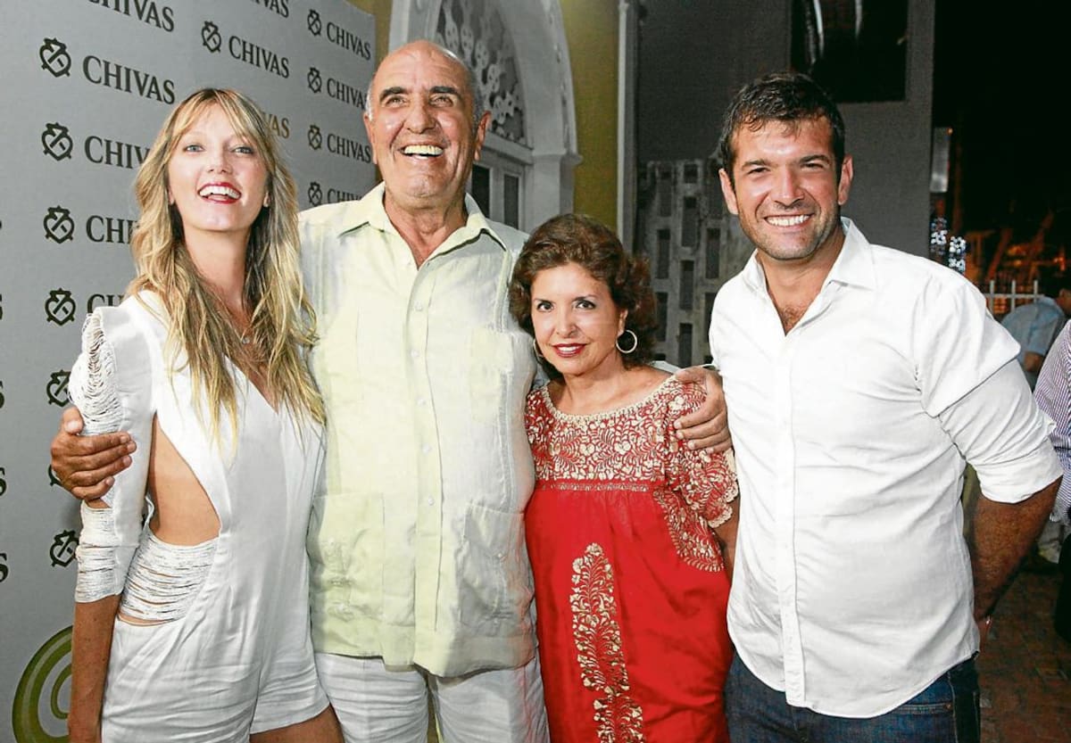 Ingrid Wobst, Salvo Basile, Jacqueline Lemaitre y Gerónimo Basile.