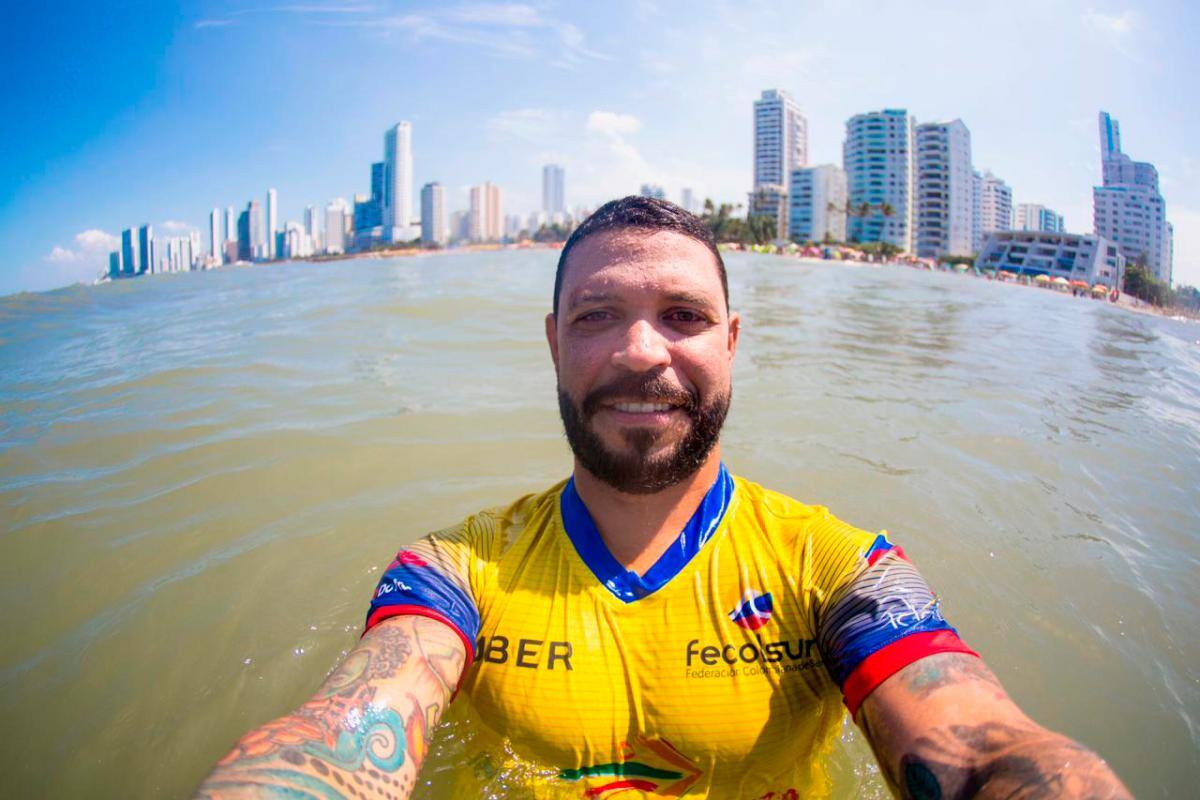 El venezolano Jesús Capote y su amor por el surf y Cartagena