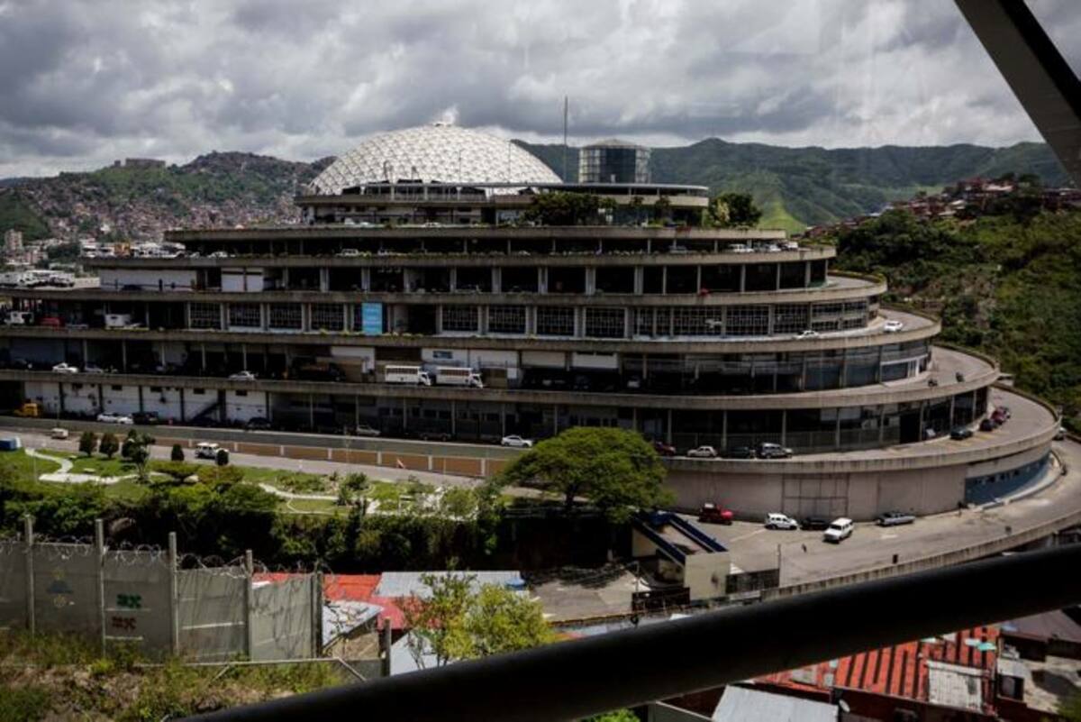 La Embajada de Estados Unidos en Venezuela expresó su preocupación por la vida del ciudadano estadounidense Joshua Holt, detenido en un calabozo del Servicio Bolivariano de Inteligencia. EFE/CRÍSTIAN HERNÁNDEZ
