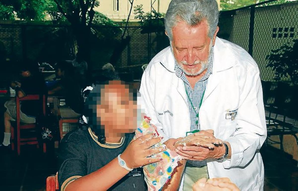 Fandiño dice que ha ganado todos los reconocimientos que un ser humano puede tener, pero que el más importante es el de la comunidad. ARCHIVO - EL UNIVERSAL