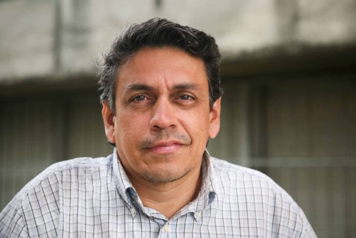 Winston Morales, poeta y docente de la Universidad de Cartagena. ARCHIVO