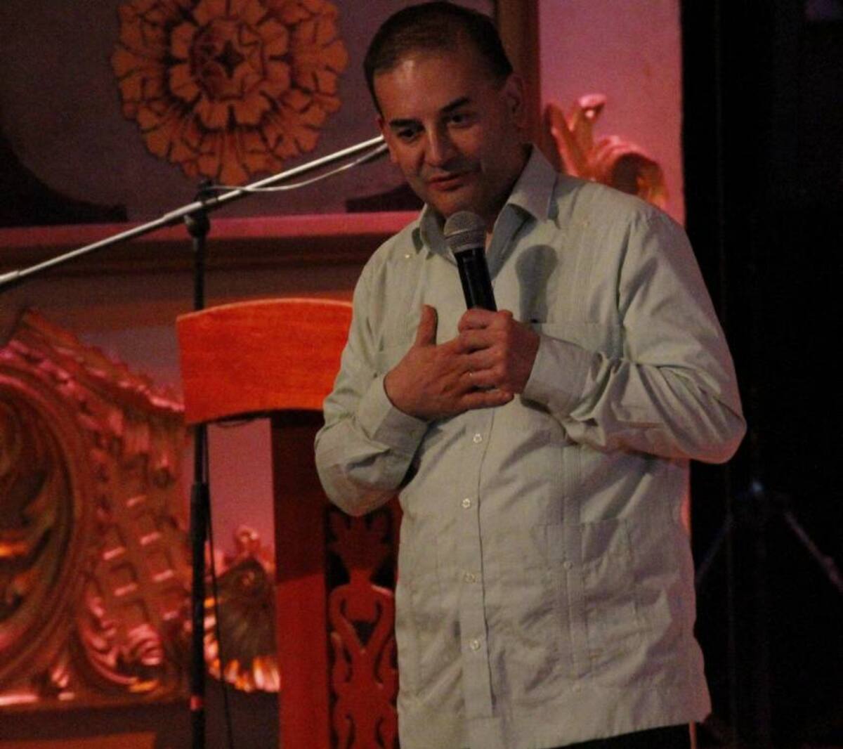 El congresista Carlos Baena López expuso en Cartagena las razones del Proyecto de Ley durante un acto académico realizado en el teatro Adolfo Mejía. Luis C Prado.