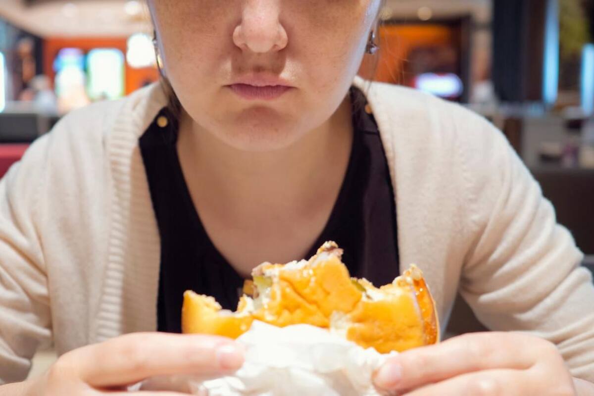 ¿Es malo picar entre horas? Esto dice un estudio sobre comer meriendas