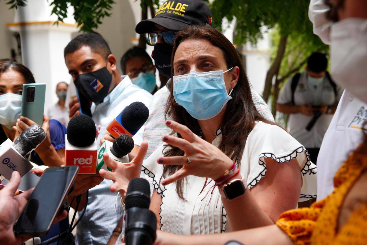 Karen Abudinen, ministra de las Tic, de nuevo en el ojo del huracán