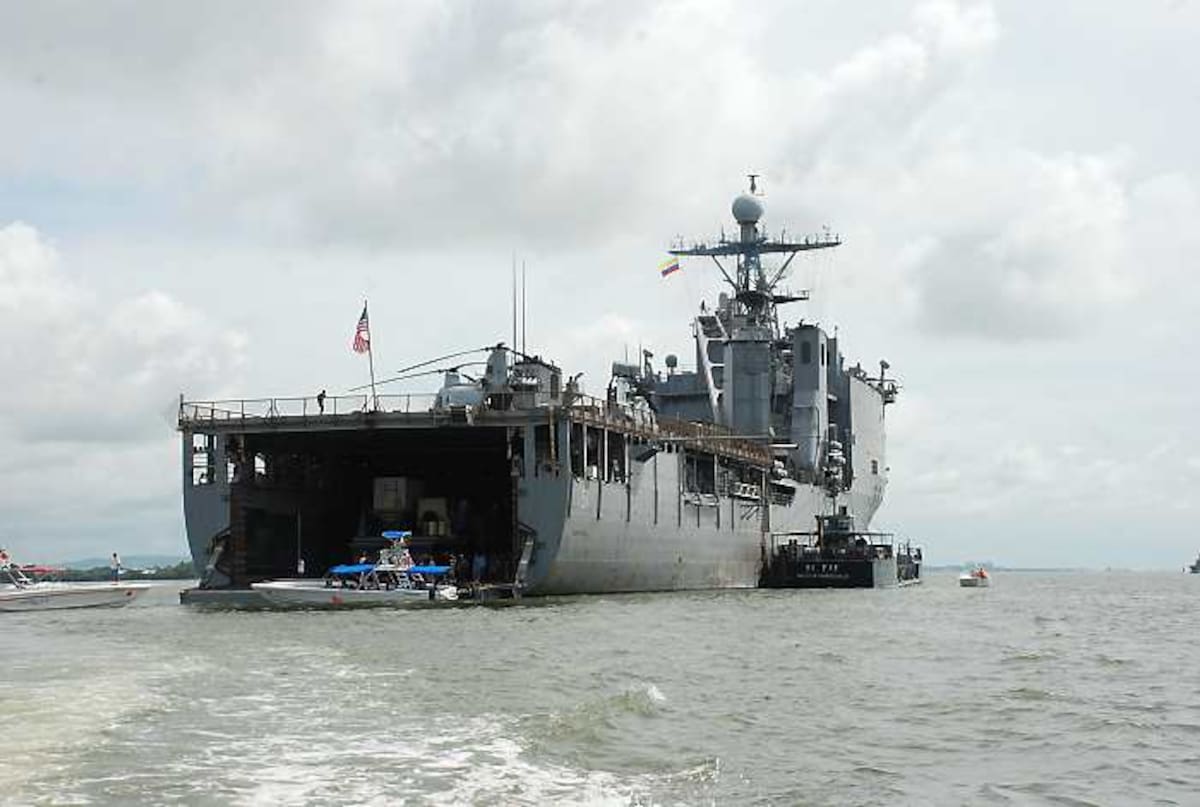 El USS Oak Hill permanecerá de visita en Cartagena hasta el mañana sábado 19 de noviembre, cuando partirá con destino a Guatemala. CORTESÍA