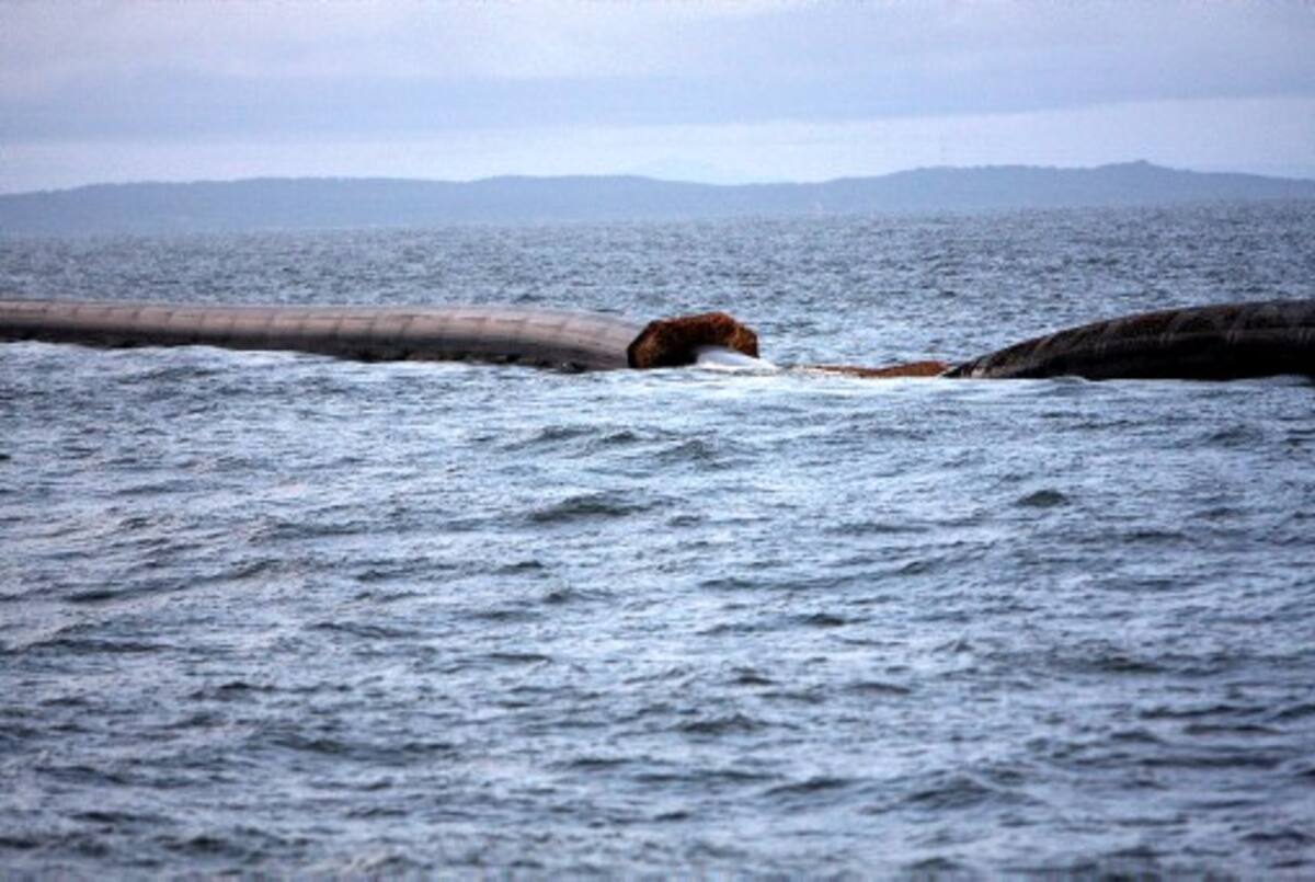En la madrugada de ayer se hundió un tramo del Emisario Submarino. La sección que desapareció se calcula que tiene unos 600 metros de largo.